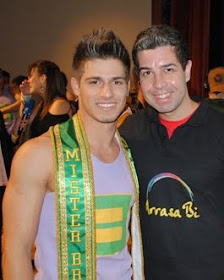 *Roberto Sécio ao lado de Vitor Abdalla Mister Brasil Diversidade 2010*