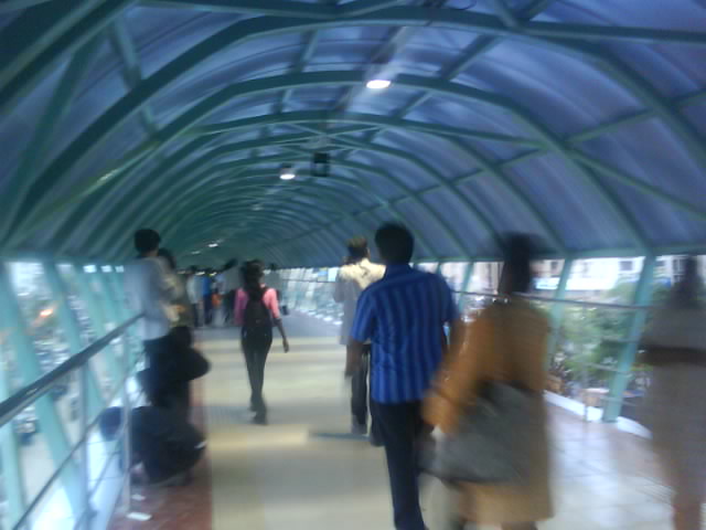 [skywalk4.jpg]