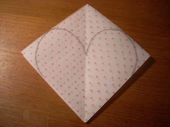 HACER UN CORAZON CON UNA HOJA DE PAPEL hacer un corazon con una hoja de papel: