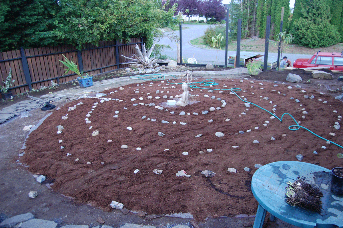 Nanaimo Chiropractors - The Lifehouse: Update on creating our Labyrinth