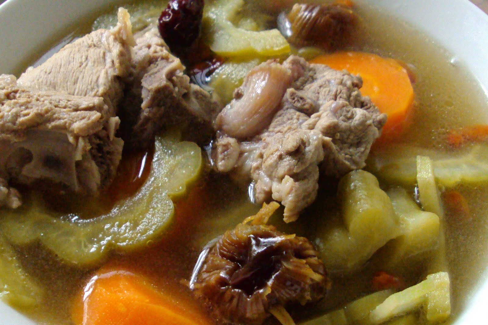 Bitter Gourd Soup (苦瓜汤)