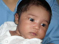 Nur Darwisya Damia 1 month on 6/9/09 (4.7kg)