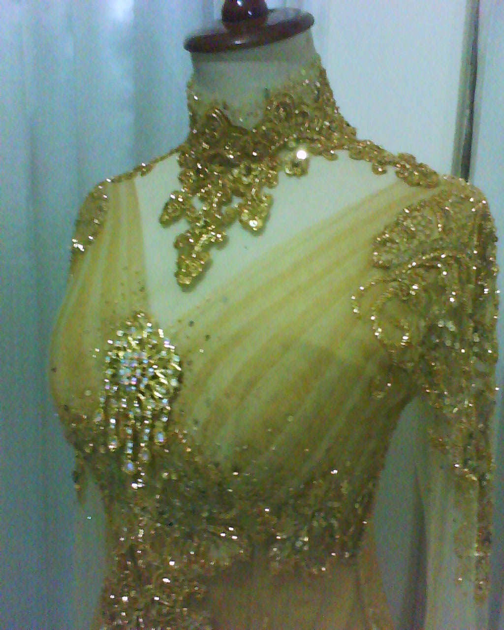 kebaya brokat