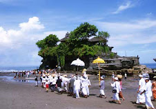 tanah lot temple