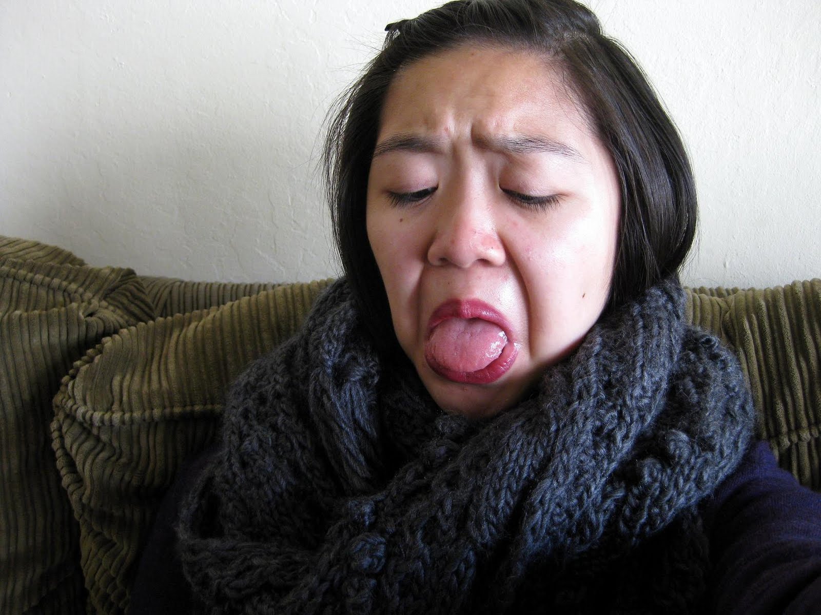 [awkwardrehearalseatingmyscarf.JPG]
