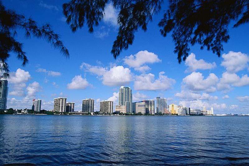 IMAGE(<a href="http://1.bp.blogspot.com/_DMnPrMWWDhI/TDBLBxxPmlI/AAAAAAAAAJU/Xc8sR4-vRWQ/s1600/miami3.jpg" rel="nofollow">http://1.bp.blogspot.com/_DMnPrMWWDhI/TDBLBxxPmlI/AAAAAAAAAJU/Xc8sR4-vRWQ/s1600/miami3.jpg</a>)