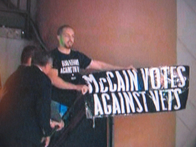 [mccain_protester2.jpg]