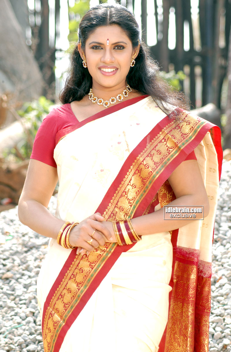 [meerakrishna040.jpg]