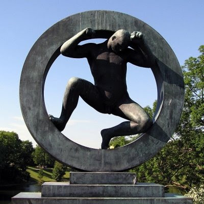 Vigelandsparken, mand indesluttet i ring Vigelandsparken, mand indesluttet i ring