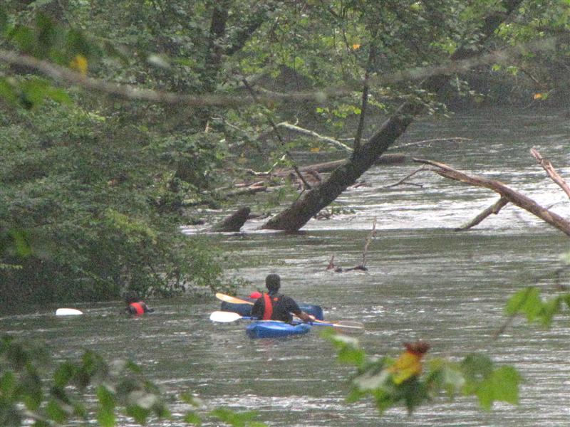 [082909+the+canoe+couple+in+the+river+(Medium).jpg]
