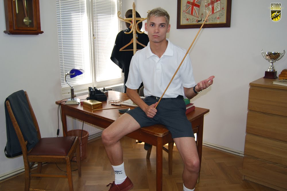 [b04.JPG]