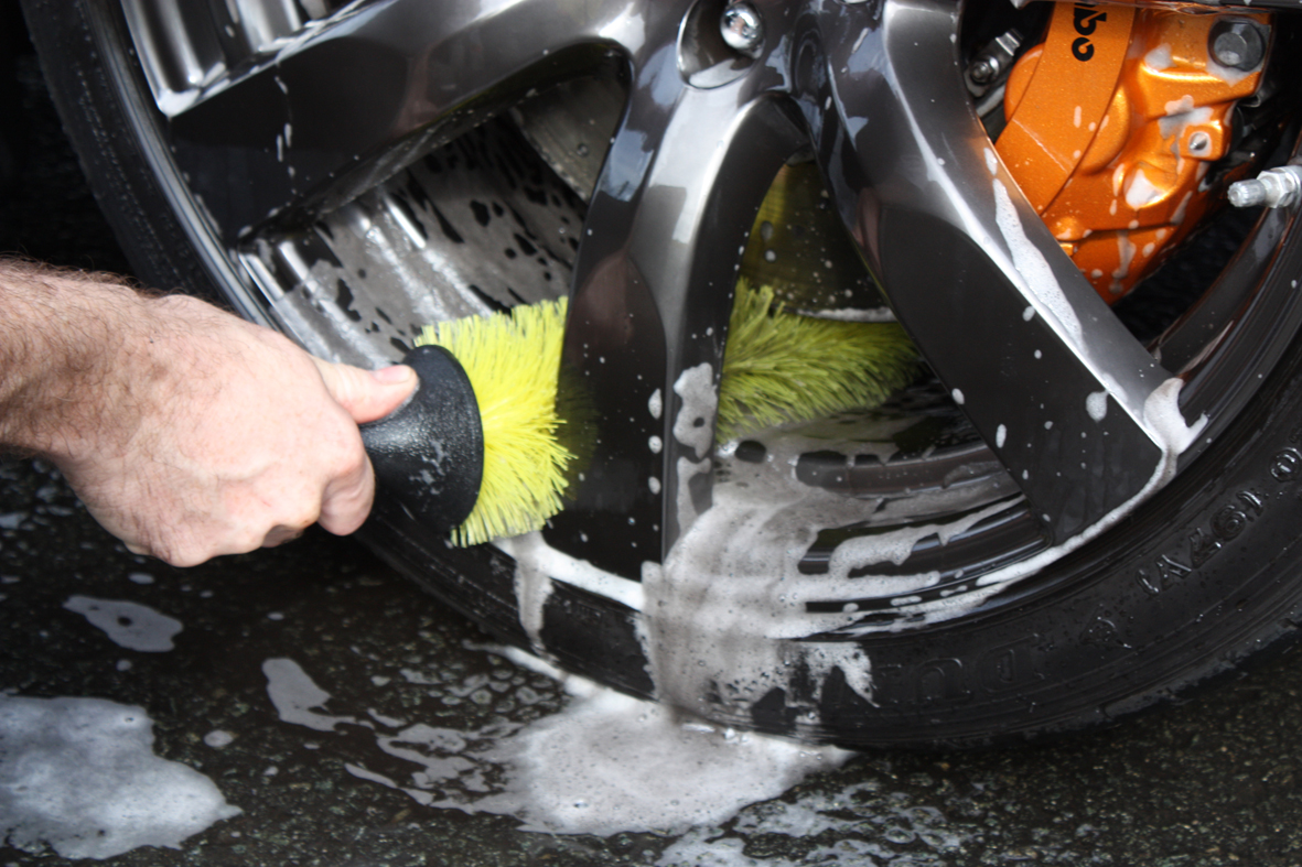 How to Wash a your car How to wash a Car