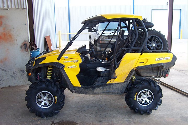 Canam Commander