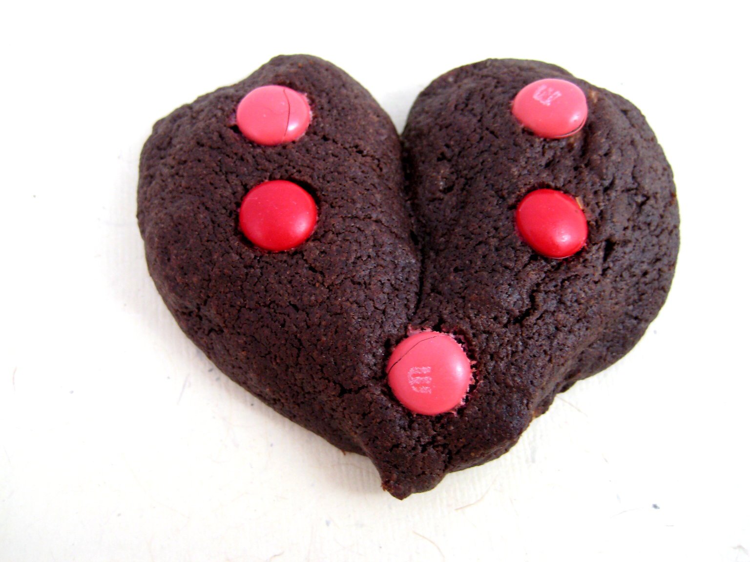 Bubble and Sweet Triple Chocolate Heart Valentine cookies