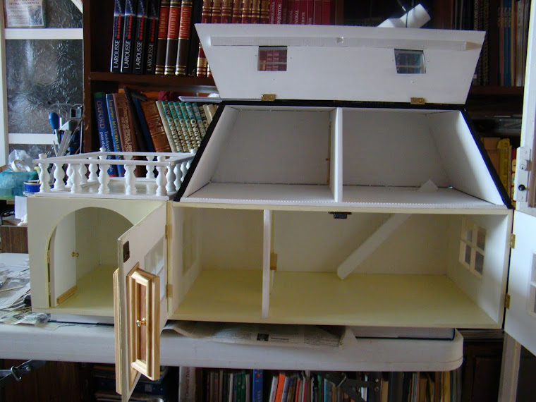 LA CASA DEL MUEBLE EN MINIATURA