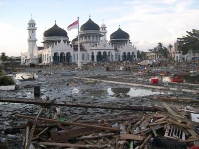 Road to Success: 6 Tahun Bencana Tsunami Di Aceh Diperingati
