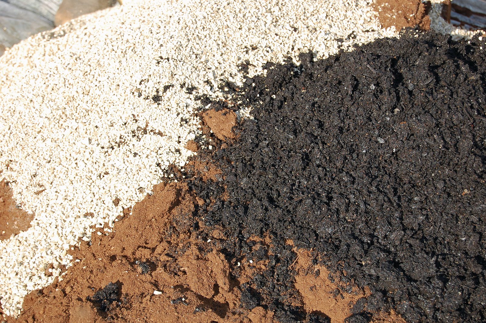 [square+foot+garden+dirt+premix.jpg]
