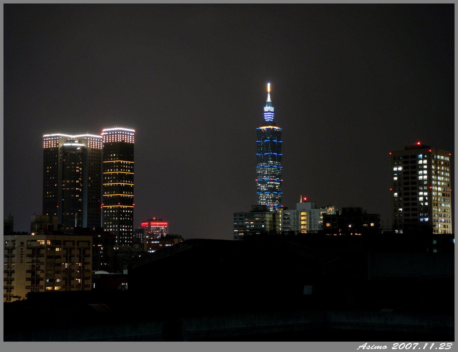[Taipei101.jpg]