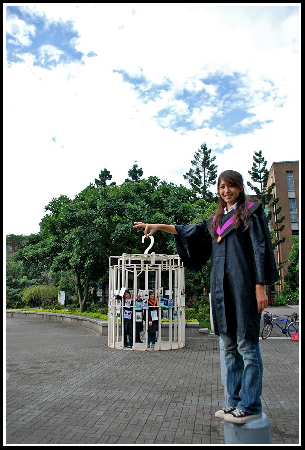 [DSC_2496+copy.jpg]