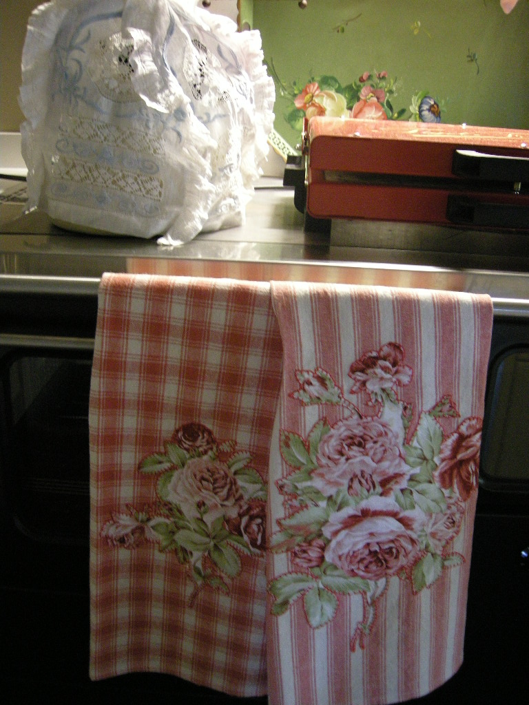 [canovacci+giuli.JPG]