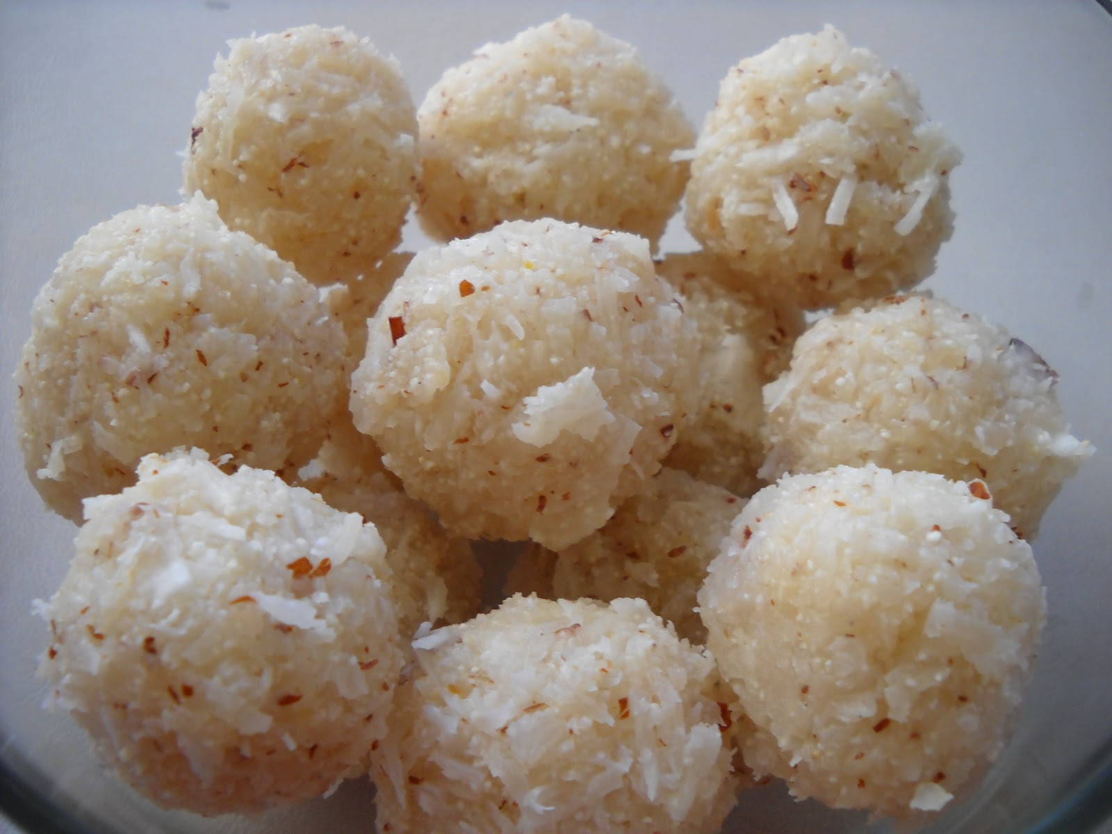 Coconut Ladoo