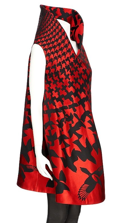 [alexandermcqueen+red+(side).jpg]