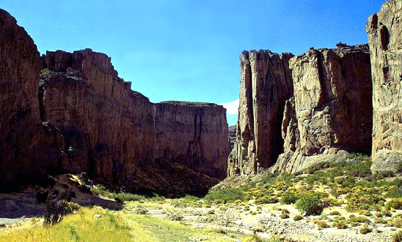 Argentina Climbing: PIEDRA PARADA y La Buitrera, CHUBUT