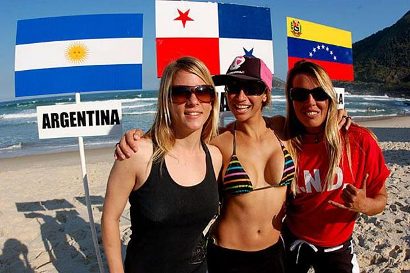 Chicas + Playa... con yapa!