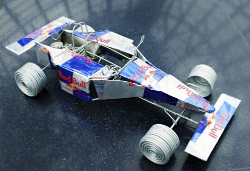 [red-bull-can-art-03.jpg]