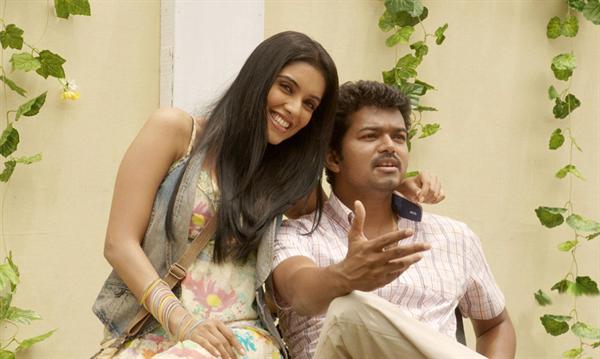 Asin girl friend vijay in