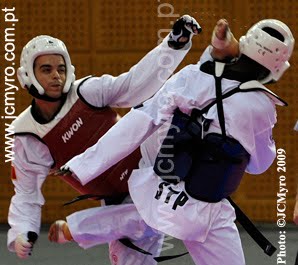 [17Jul_8652_taekwondo.jpg]