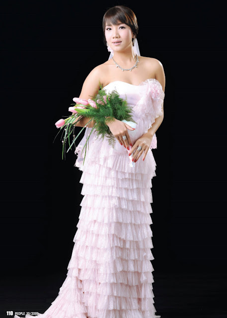Myanmar Actress and Singer Thazin with strapless pale pink wedding dress