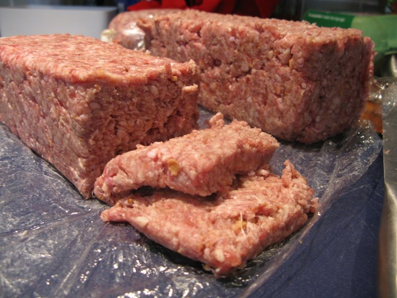 [lorne+sausage+009.jpg]