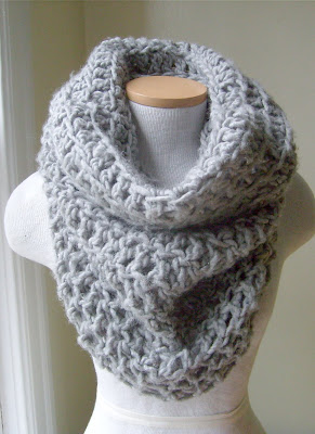 Queen Heron Creations: Crocheted Cowl Neckwarmers