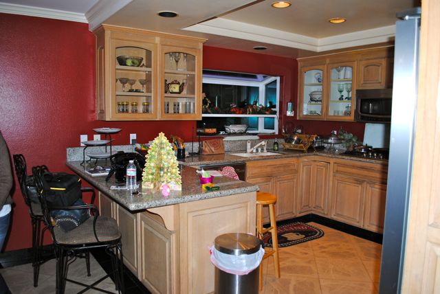 Small Kitchen Color Schemes