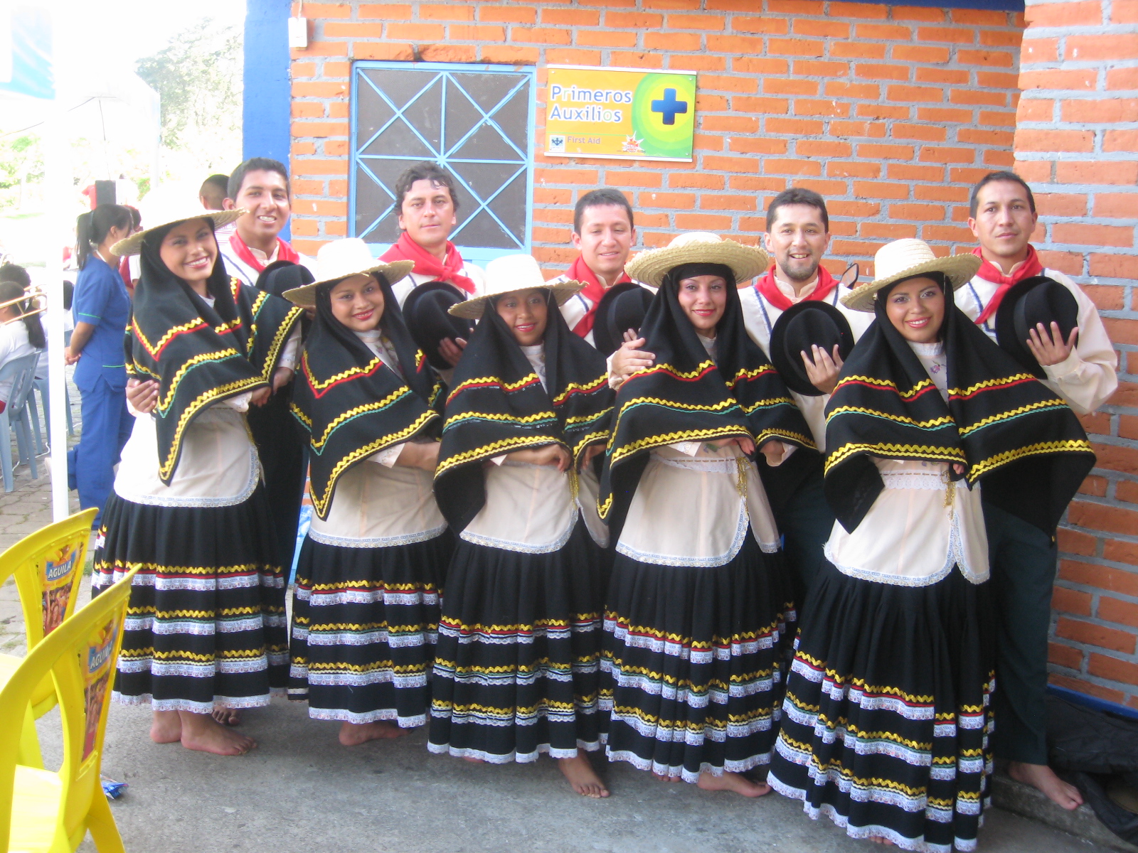 KAMARY WHAYRA TRAJE DE GUABINA