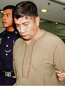 [bekas+polis+kena+7+thn.png]