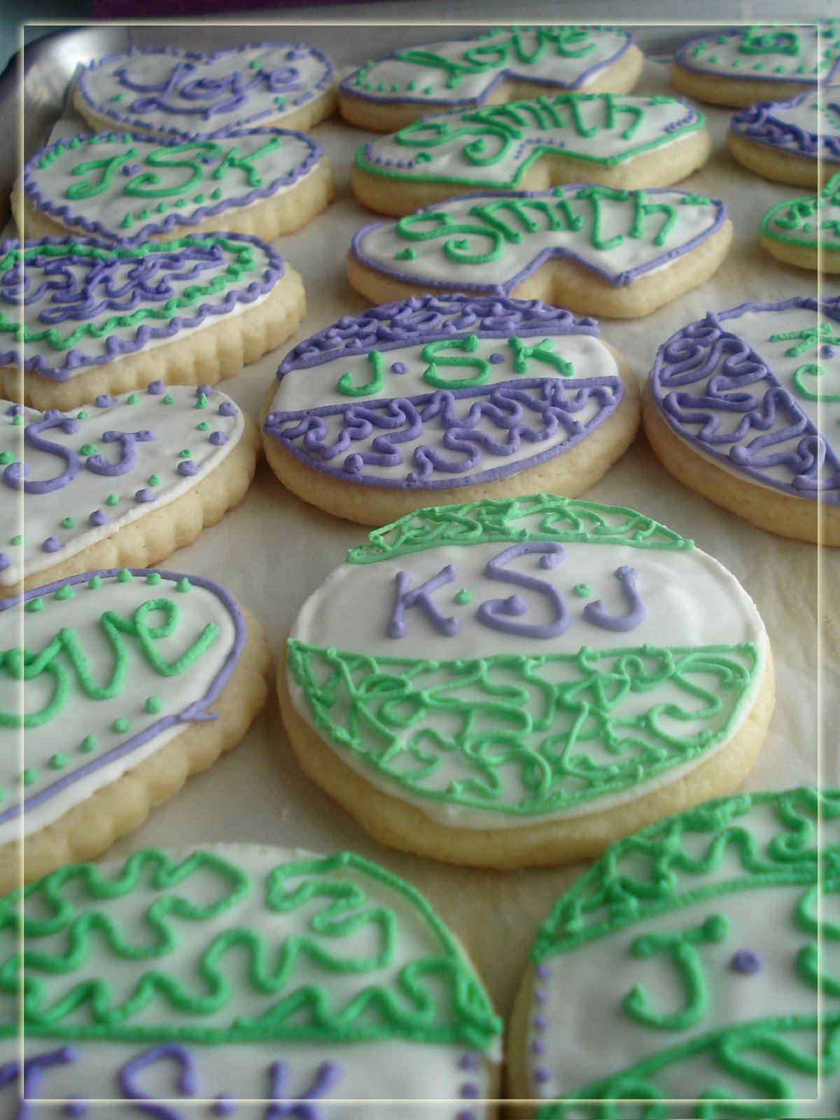 [weddingcookies2.jpg]