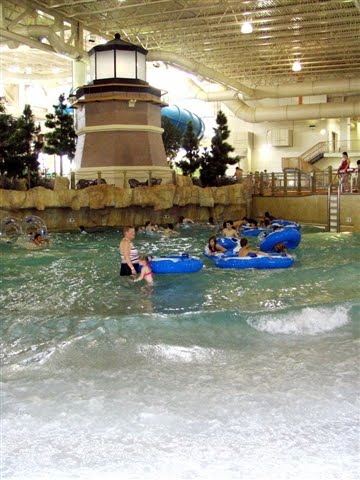 [Water+Park+of+America++(1).jpg]