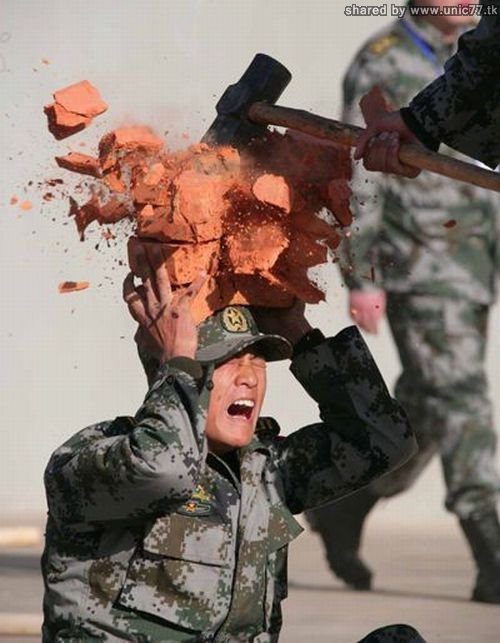 http://1.bp.blogspot.com/_EHi0bg7zYcQ/TI475FgsgJI/AAAAAAAAB2c/9bIcHYJsTHc/s1600/chinese_soldiers_14.jpg