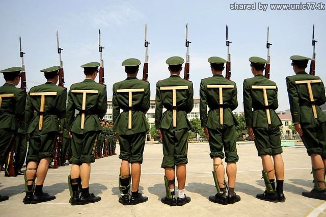 http://1.bp.blogspot.com/_EHi0bg7zYcQ/TI476H84Z_I/AAAAAAAAB2s/ZtMfE8McZ_4/s1600/chinese_soldiers_12.jpg