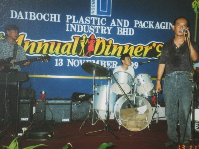 Playing for the Daibochi Plastic and packaging  Annual Dinner