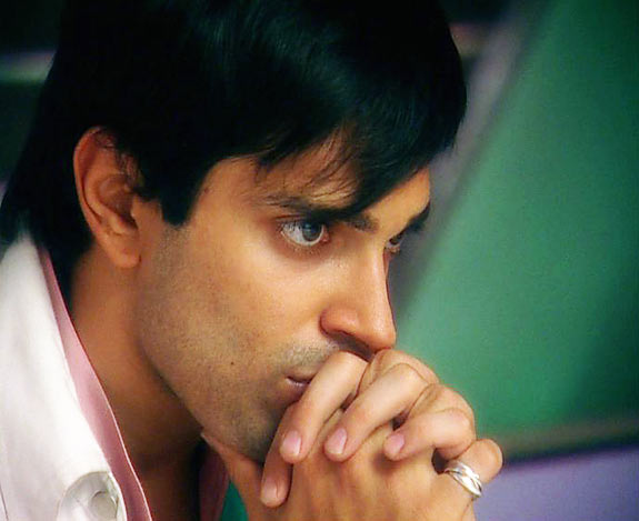 Dill Mill Gayye It S Not Karan Singh Grover But His Dupe In Dill Mill Gaye Karan singh grover is an indian model and actor known for his work in indian television series such as dill mill gayye and qubool hai. dill mill gayye