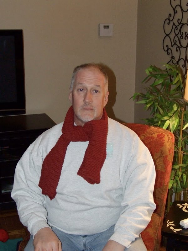 [Dad+with+scarf3.JPG]