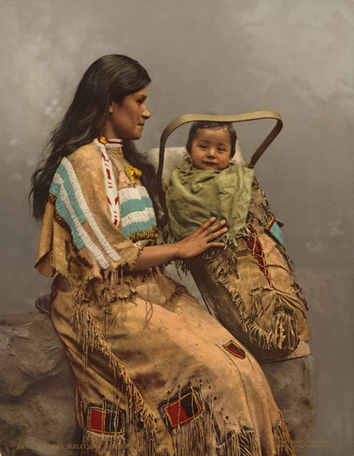 [Chippewa-Woman-and-Infant-(1900).jpg]