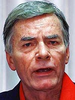 [79935_AgeePhilip.jpg]