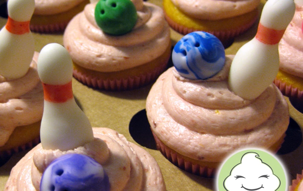 Stuffed Cakes Custom Bowling Cupcakes