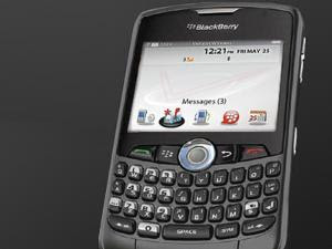 78988_blackberry_curve_8330_cdma_300_225.jpg