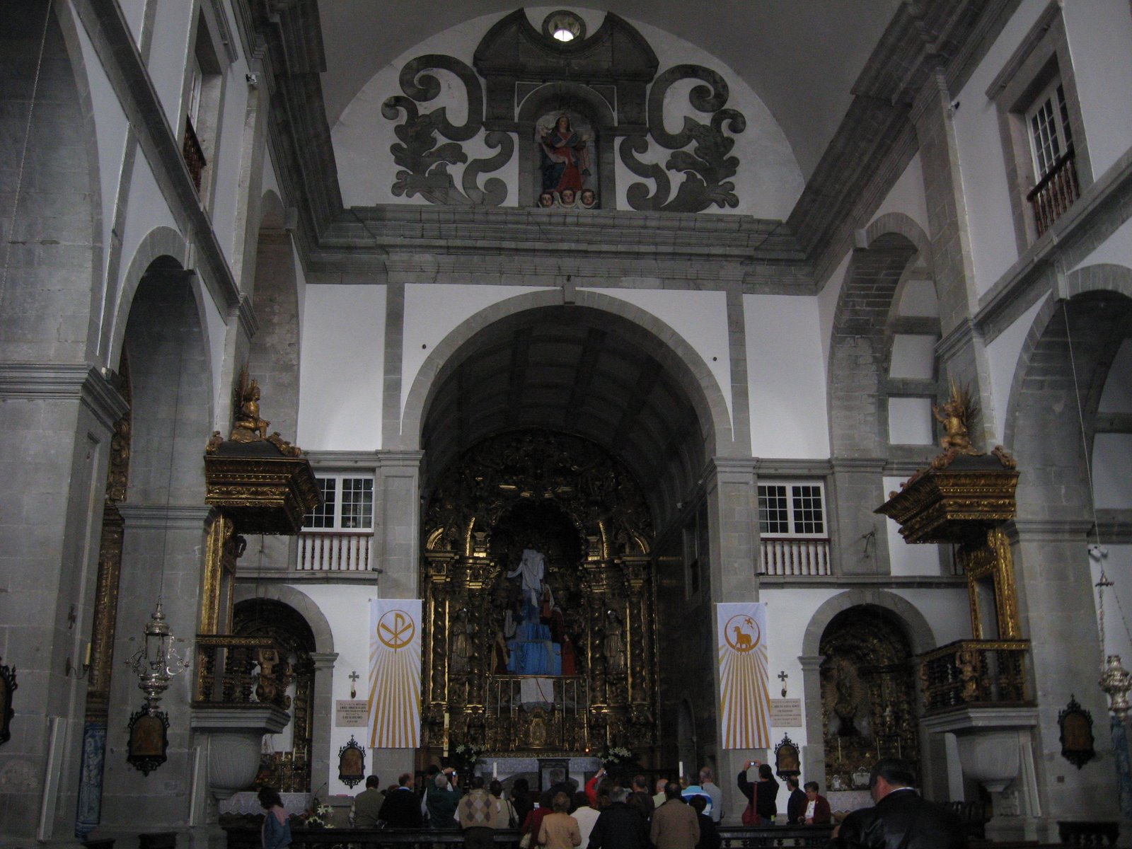 [biblioteca_0256.JPG]