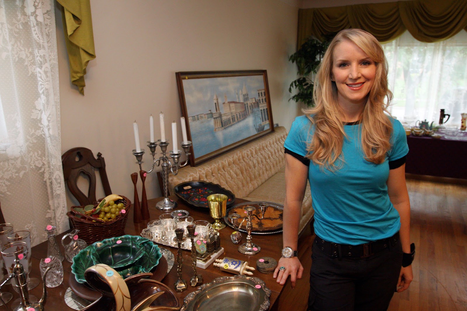 Vintage Goodness 1.0 Cash & Cari Premiers Monday + HGTV Swag Giveaway!